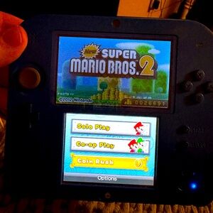 Used Nintendo 2DS with Mario Bros. 2 – Blue